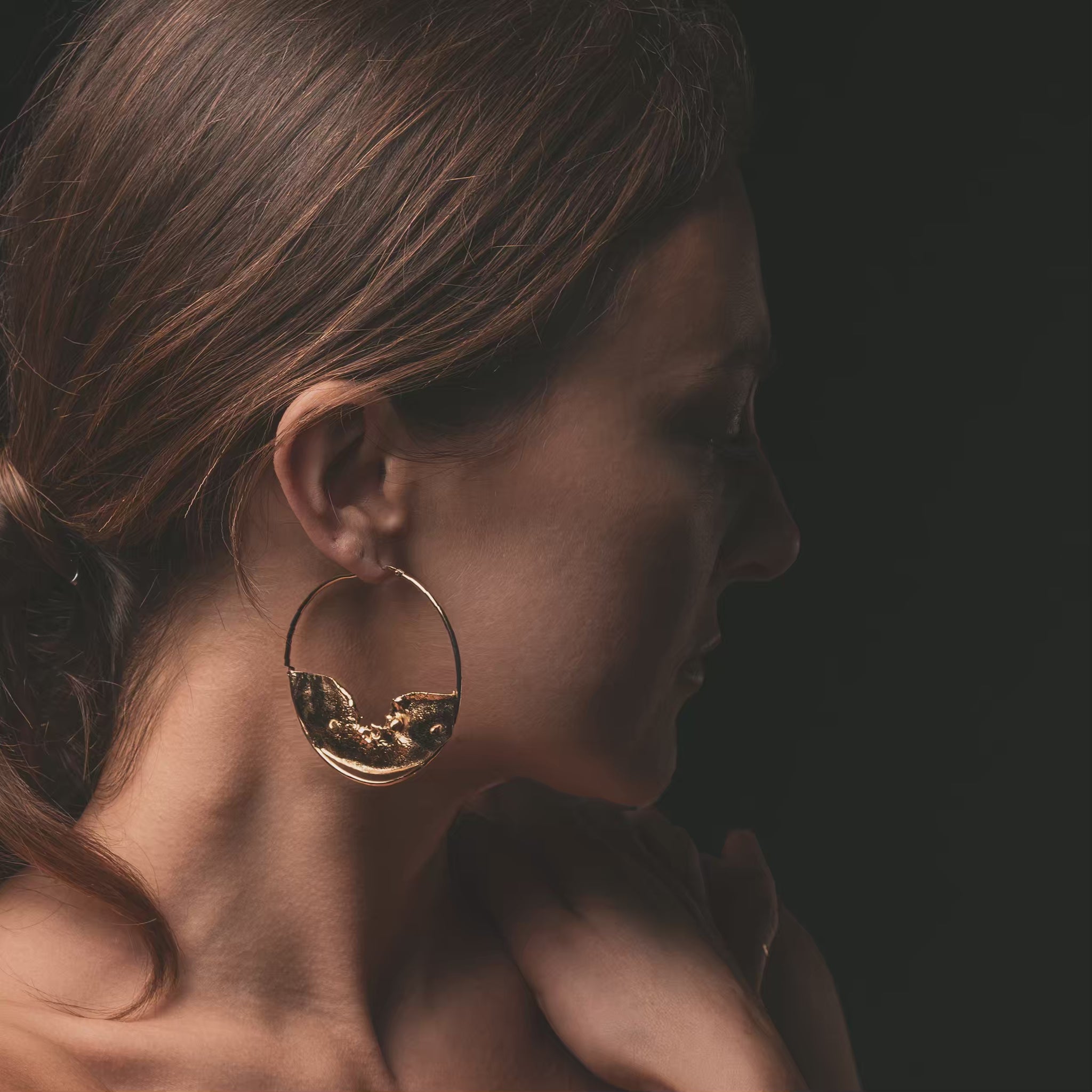 Video animation of the Golden Mirage Earring